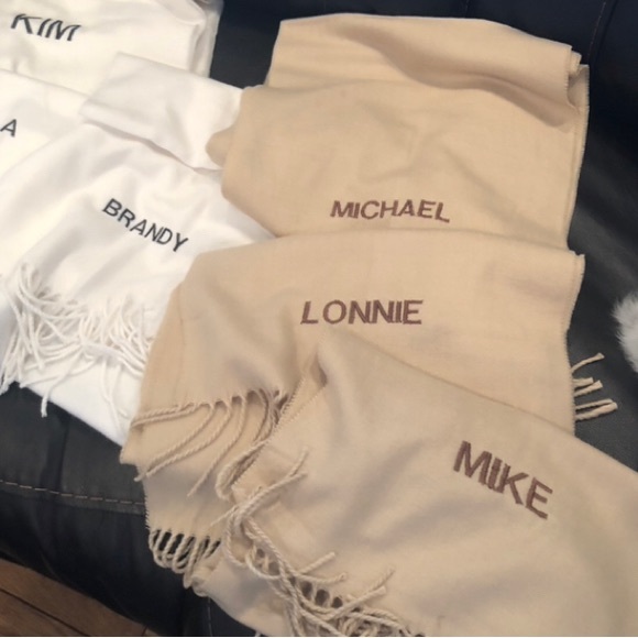 Embroidery scarf custom - Picture 4 of 6